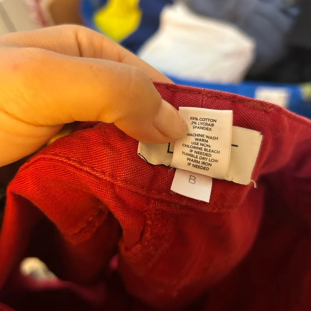 Loft  Red Cargo Chino Shorts - Image 4