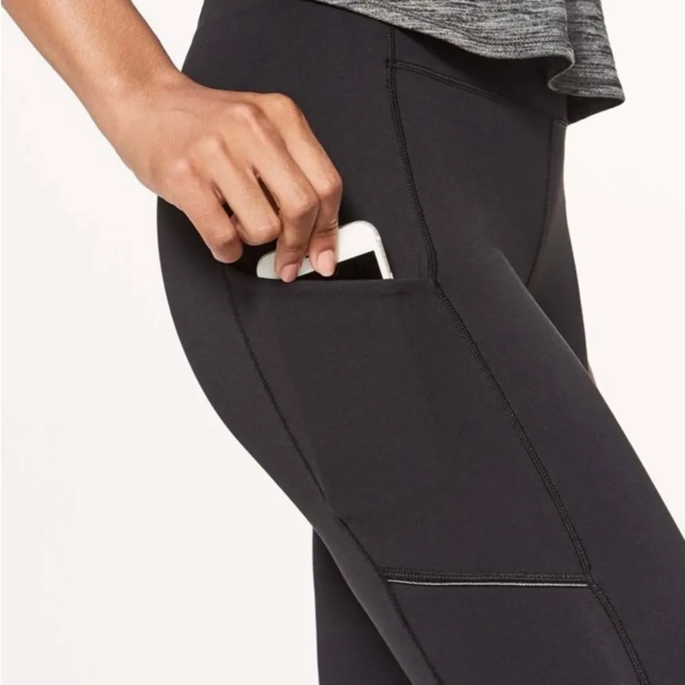 Lululemon Speed Up Tight Full On Luxtreme Size 8 Black - Image 2