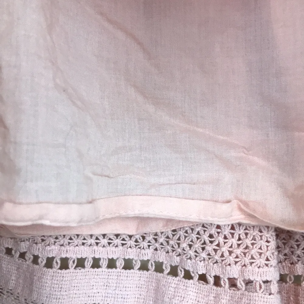 Aerie Women’s Pink Crochet Lace Elasticized Waist Tiered Mini Skirt - Image 4