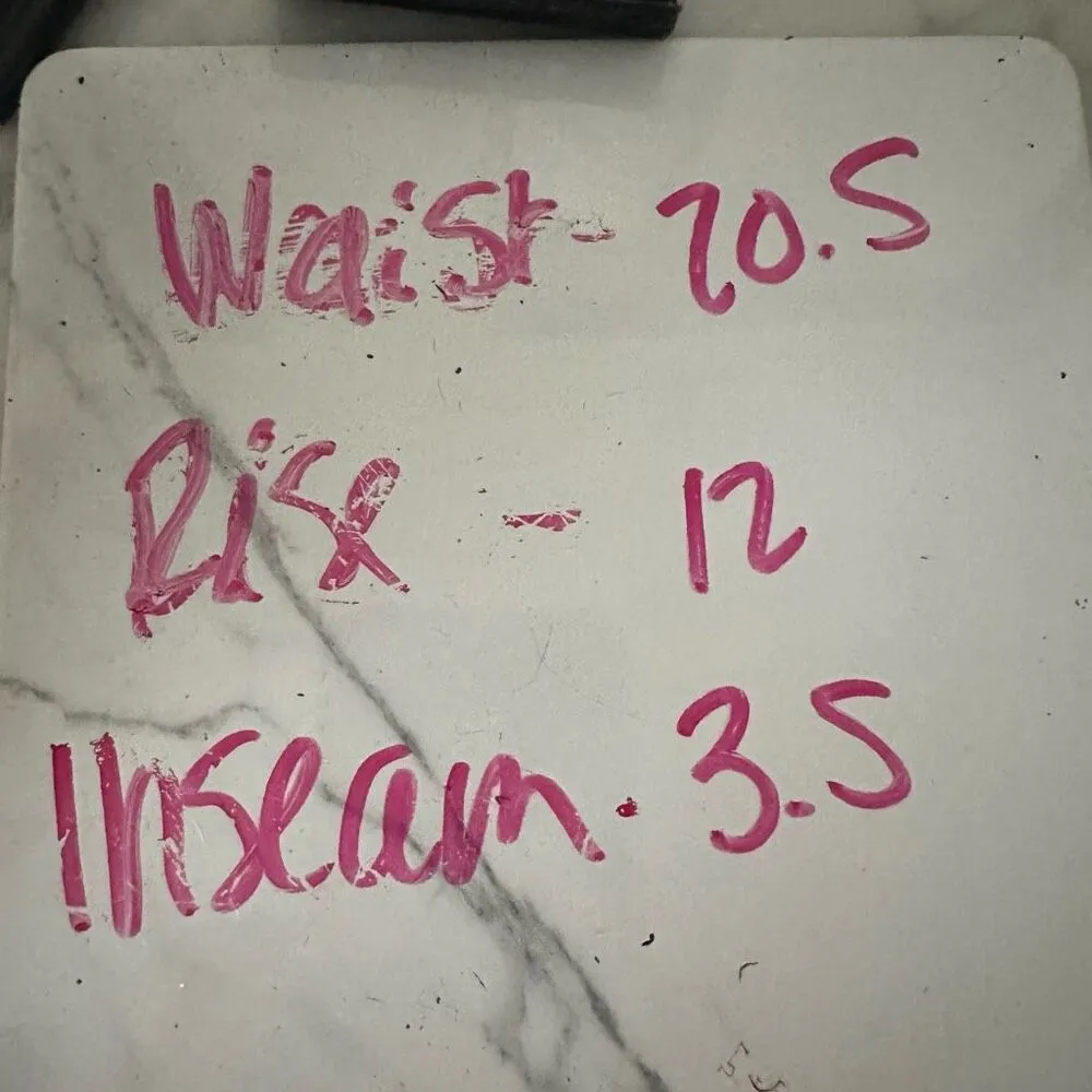 Torrid Women’s 2 Black Pull on Denim Shorts Stretch Plus Size Grunge Punk - Image 3