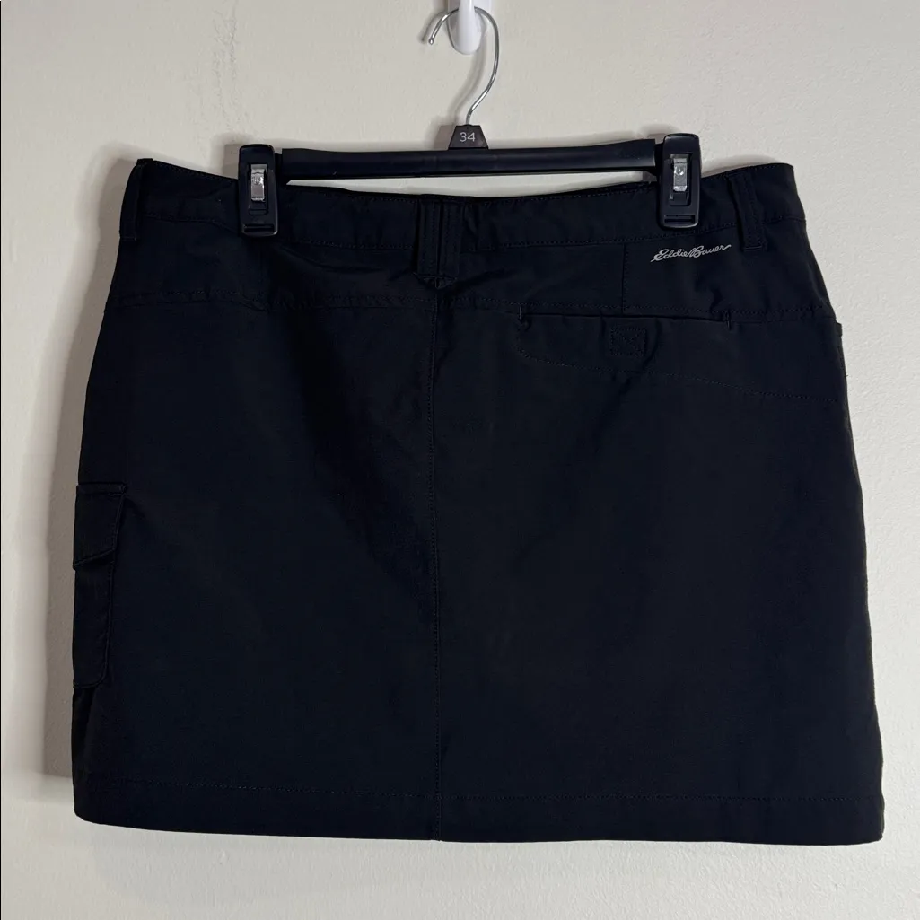 Eddie Bauer Black Cargo Skort size 12 - Image 2