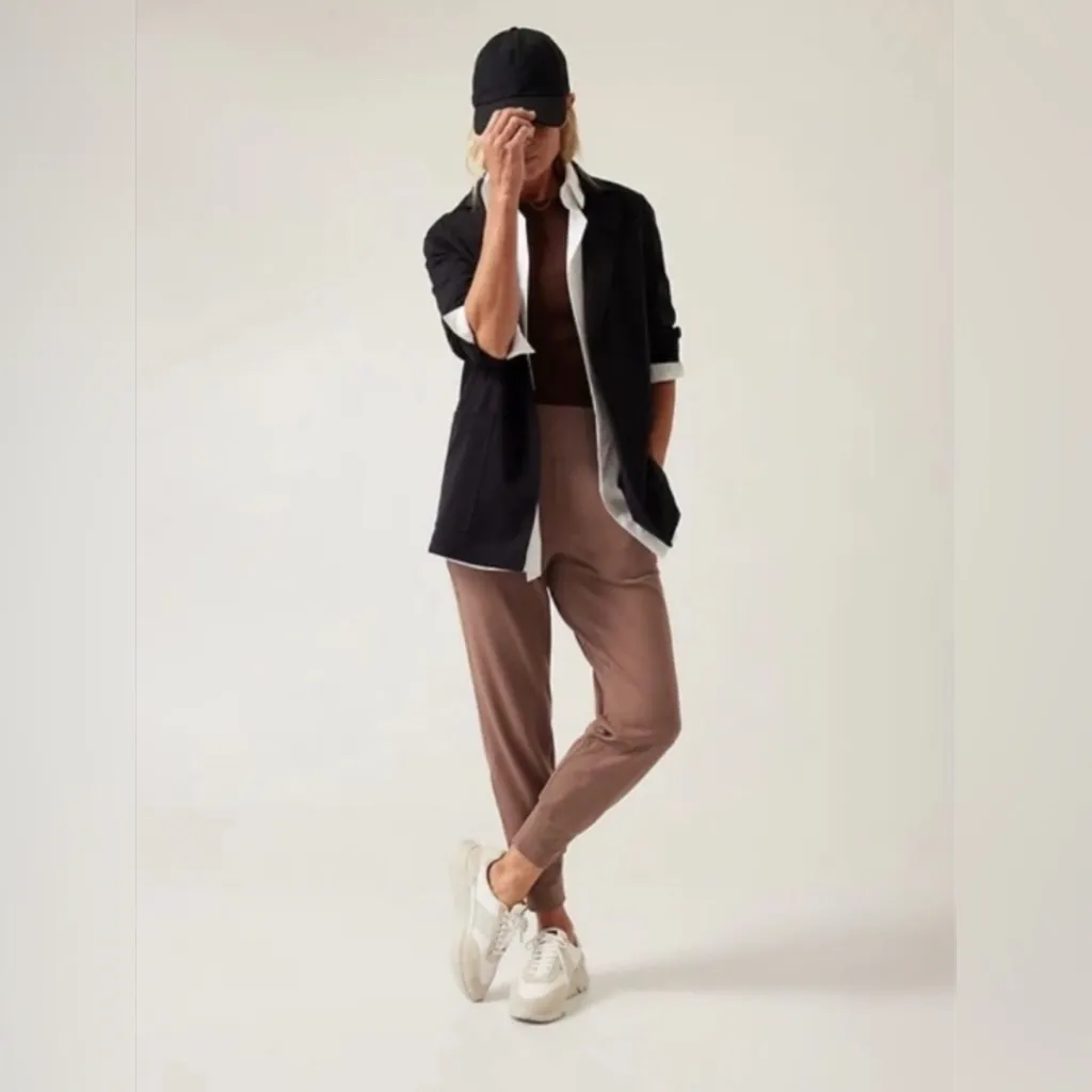 ATHLETA Venice High-Rise Jogger in Rustic Beige Athleisure Travel Size 2X - Image 12