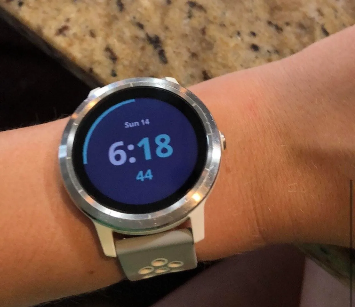 garmin vivioactive 3 watch - Image 2