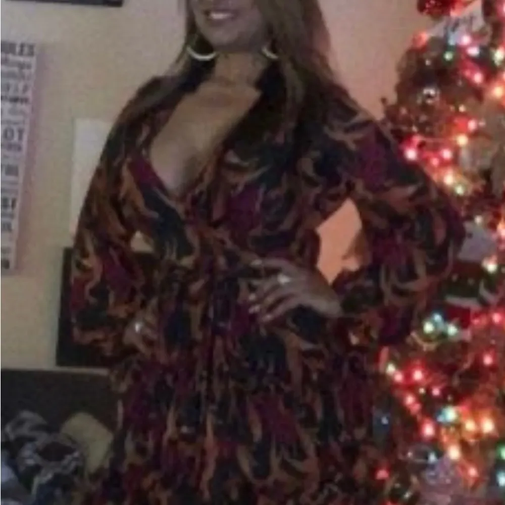 Beautiful flows dress - Image 2