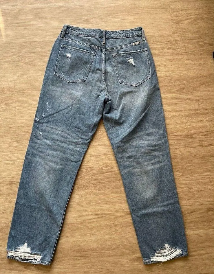 Kancan women’s jeans high rise medium wash distressed straight skinny y2k US 32 Blue - Image 2