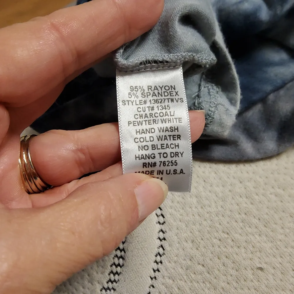 Size XL Tryst by Matthew Tunic.         LTOP115 - Image 4