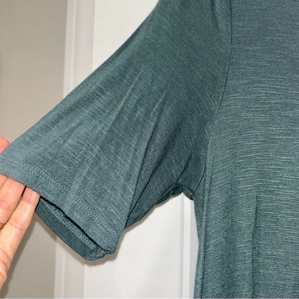 Maurice’s 24/7 Green Short Sleeve Tee Women’s Small - Image 3