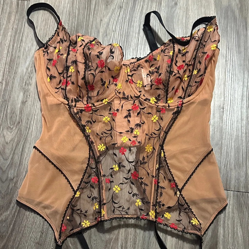 Adore Me Floral Shapewear Corset - Black and Tan - Image 4