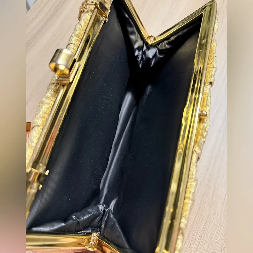 Vintage Gold Lame Evening Handbag Purse Kiss Clasp Clutch - Image 3