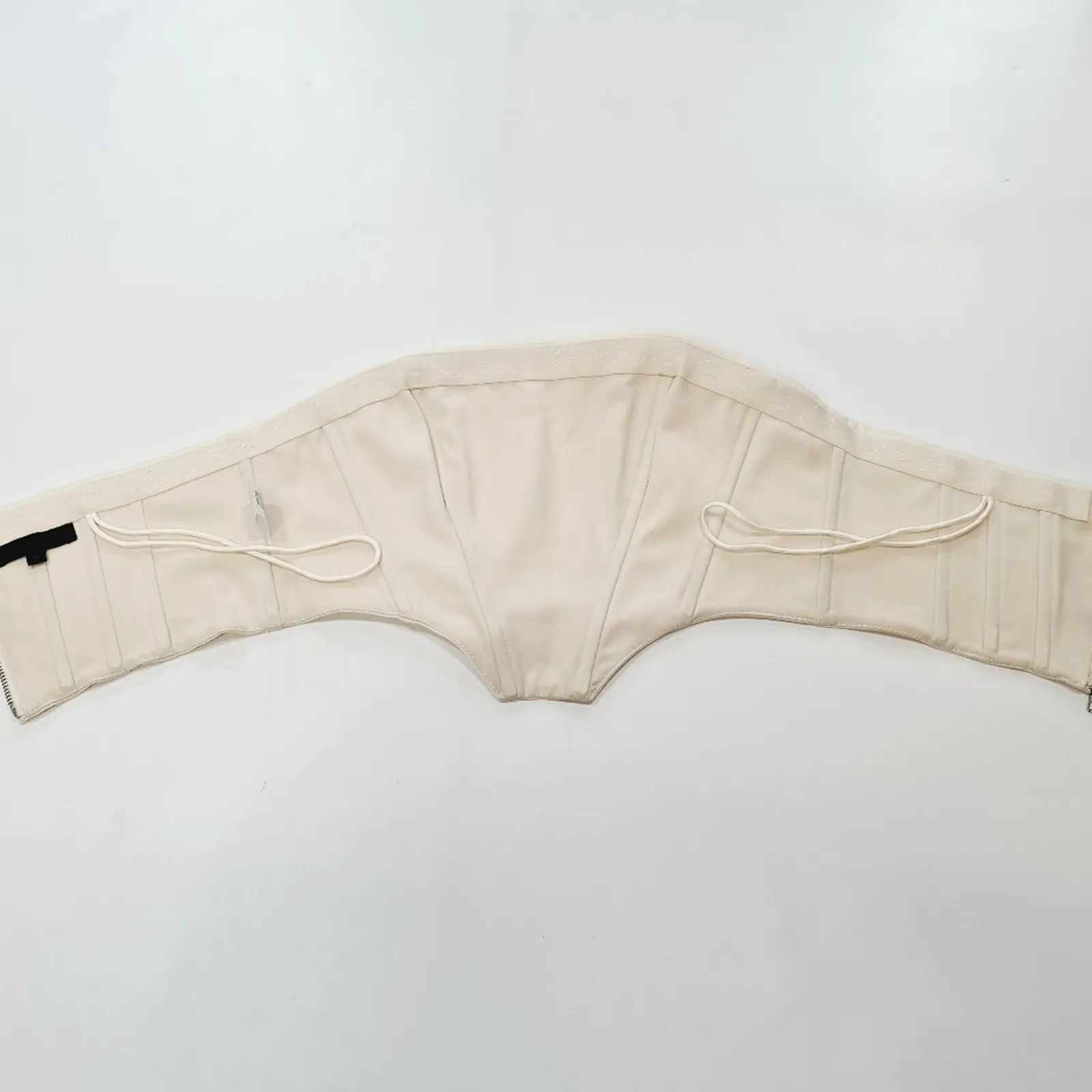 h:ours Sedona Corset Crop Top in Cream Small - Image 5