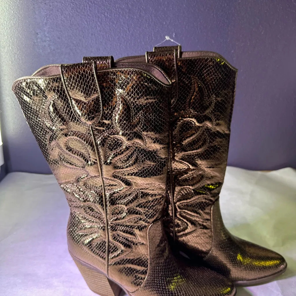 Michael Stars Metallic Heeled Boots - Image 7