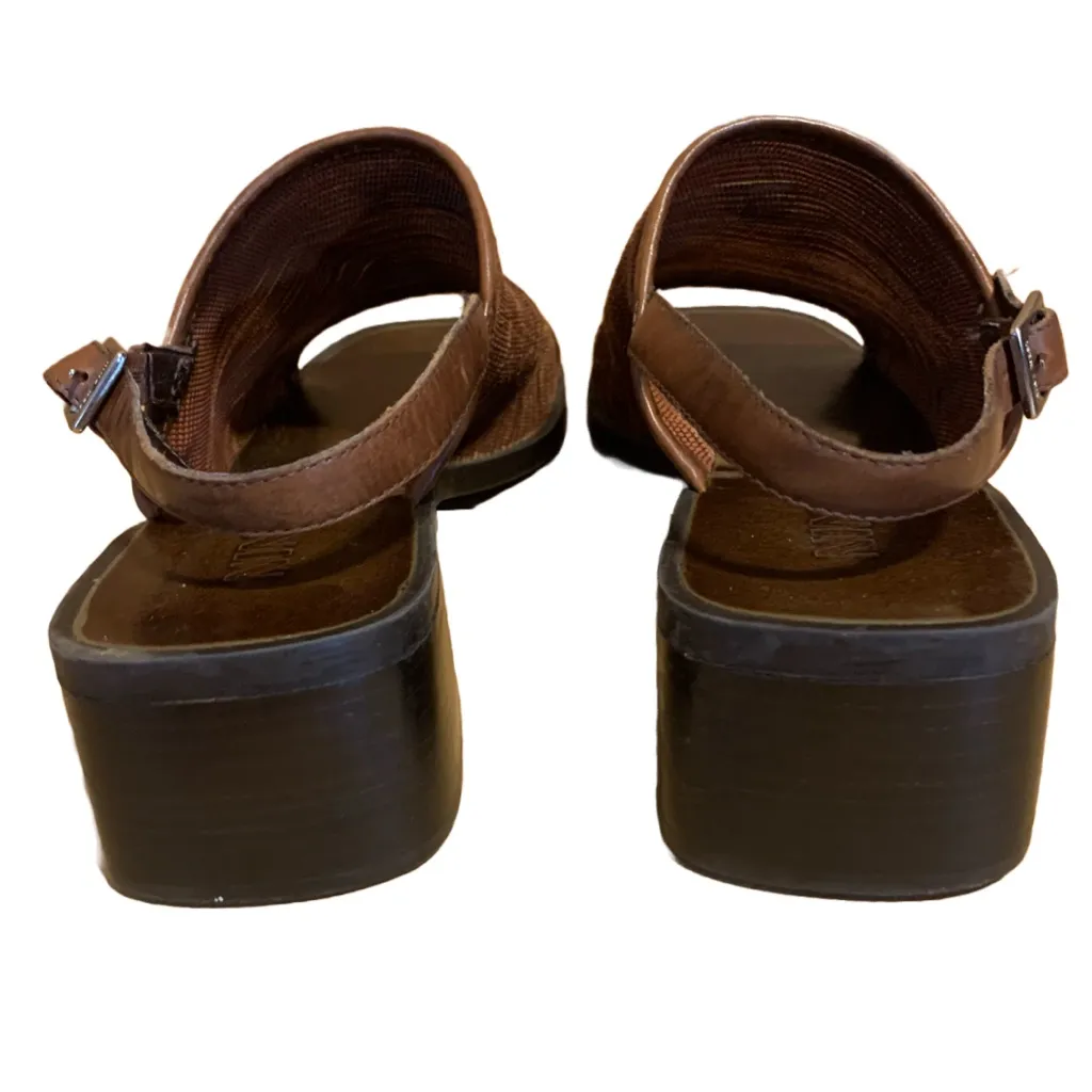 VINTAGE 1990'S/Y2K NINE WEST "BIDWELL" BROWN LEATHER SLINGBACK BLOCK HEELS (10) - Image 7