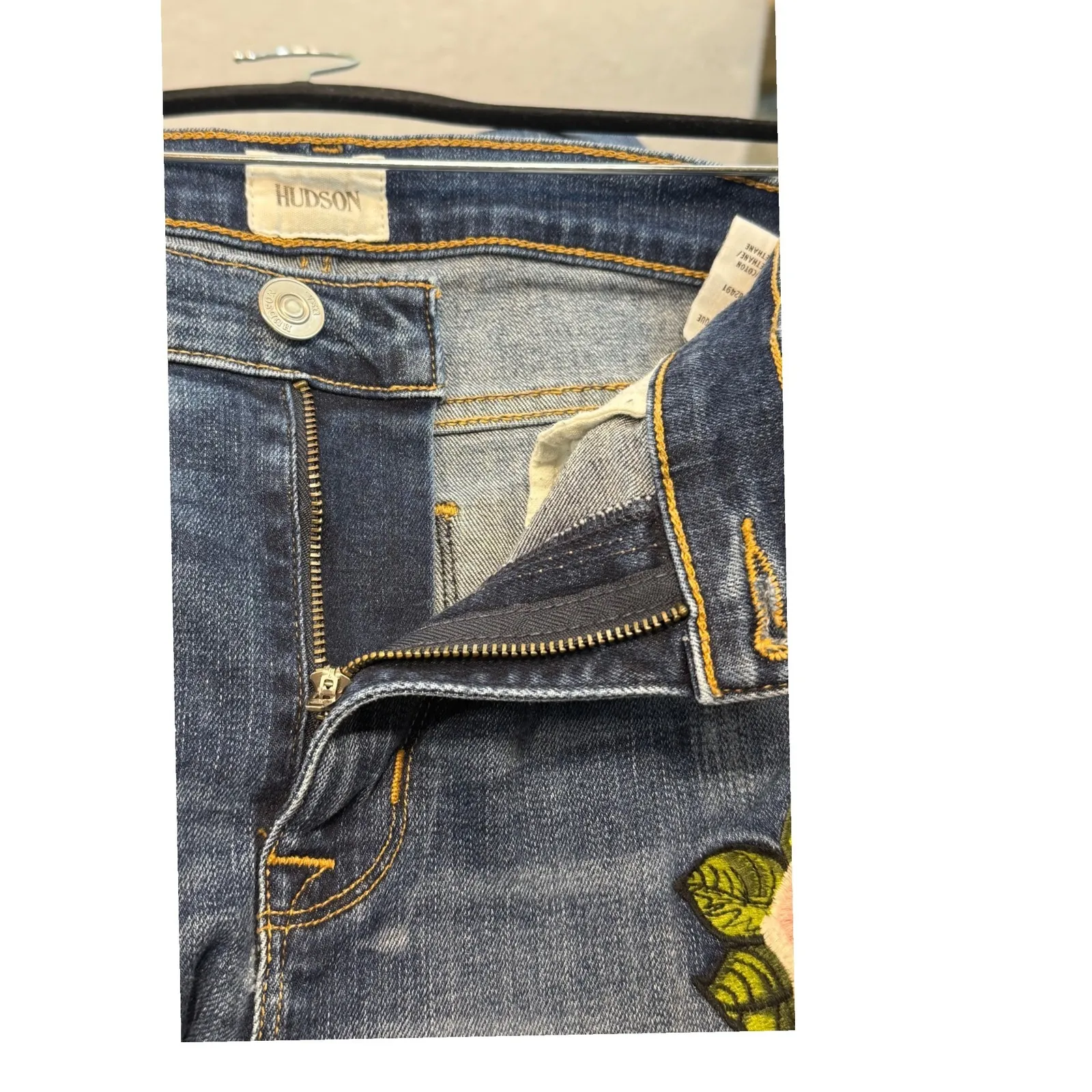 Hudson Skinny Rose Patch Frayed Hem Girly Preppy Barbiecore Boho Size 30 Blue - Image 5