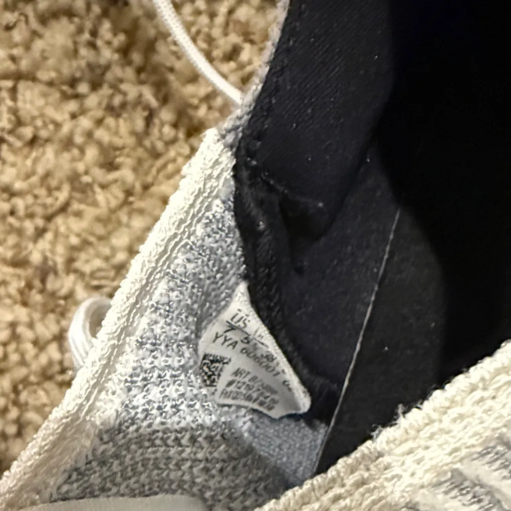 Adidas Women’s White and Gray Ultraboost Running Shoes size 7 - Image 4