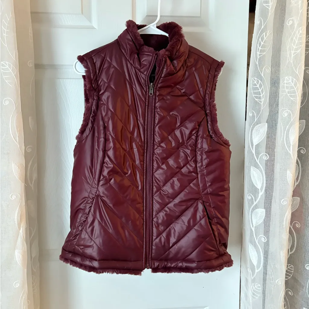 Nicole Miller Original Reversible Vest Wine Red Faux Fur Quilted Womens sz L - Image 9