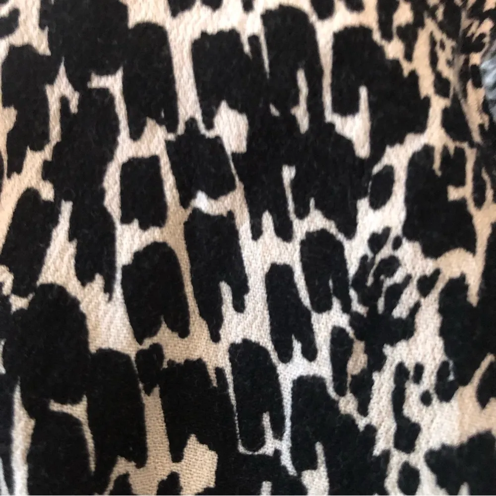 Abercrombie & Fitch Fit N Flare Mini Dress Black White Printed LS Size M BTS - Image 6