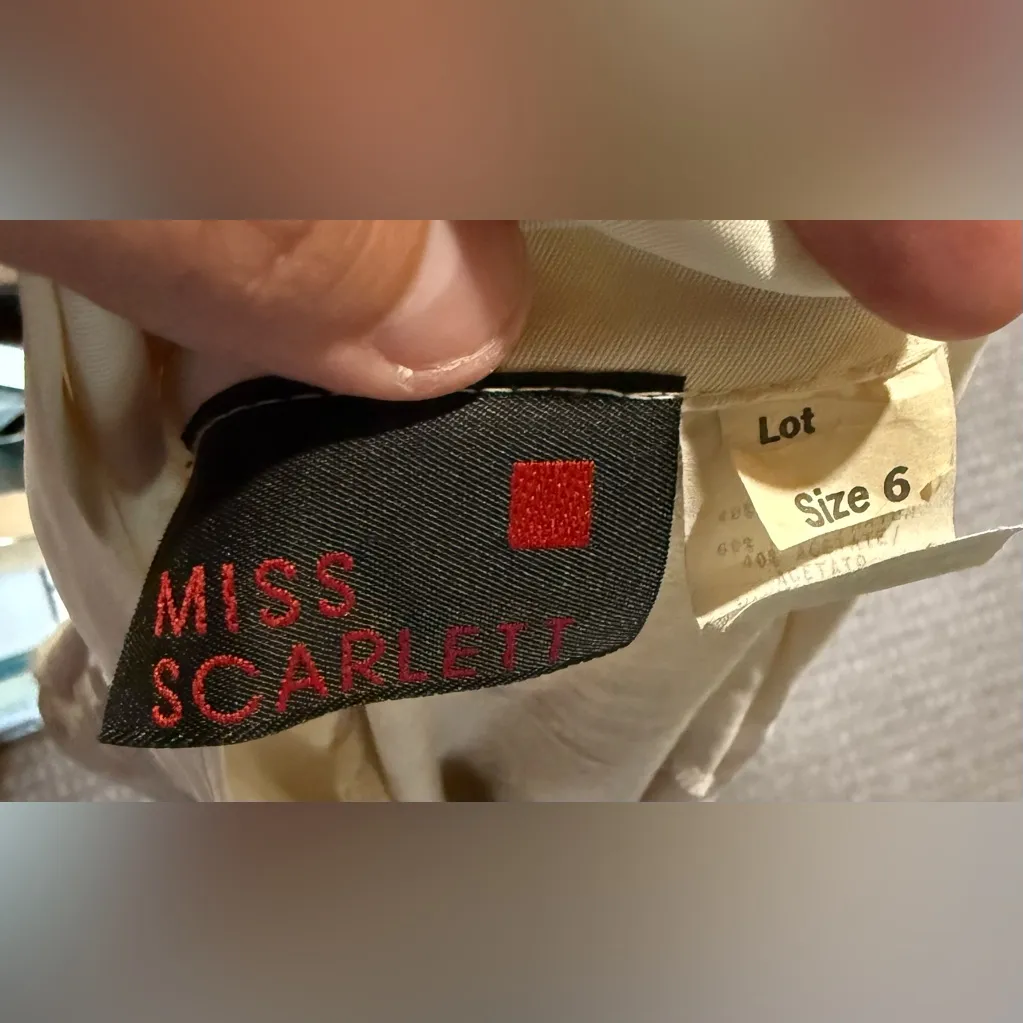 Vintage Miss Scarlet size 6 Elegant Cream Button-Up Dress‎ - Image 12