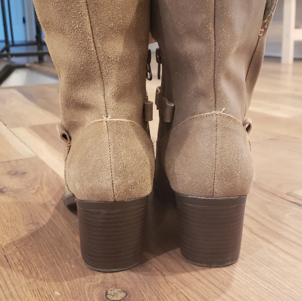 Eddie Bauer Tan Sherpa Fleece Ankle Leather Bootie Shoe Size 8 - Image 9