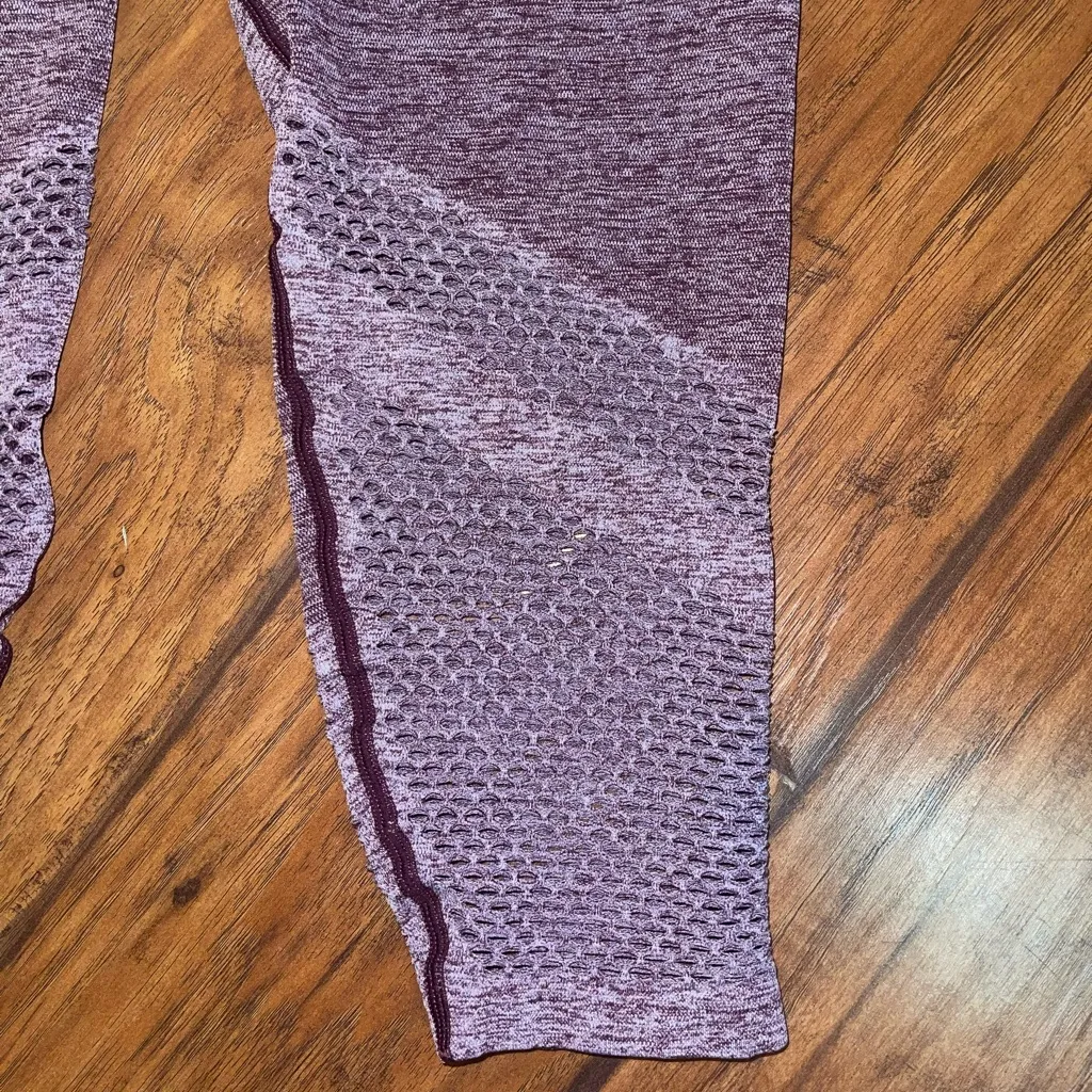 PINK Victoria's Secret seamless maroon purple cropped workout yoga Leggings L - Image 7