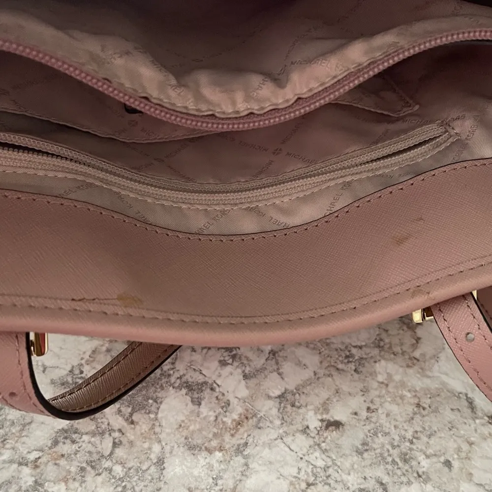 Michael Kors Medium Fawn Leather Tote - Image 12