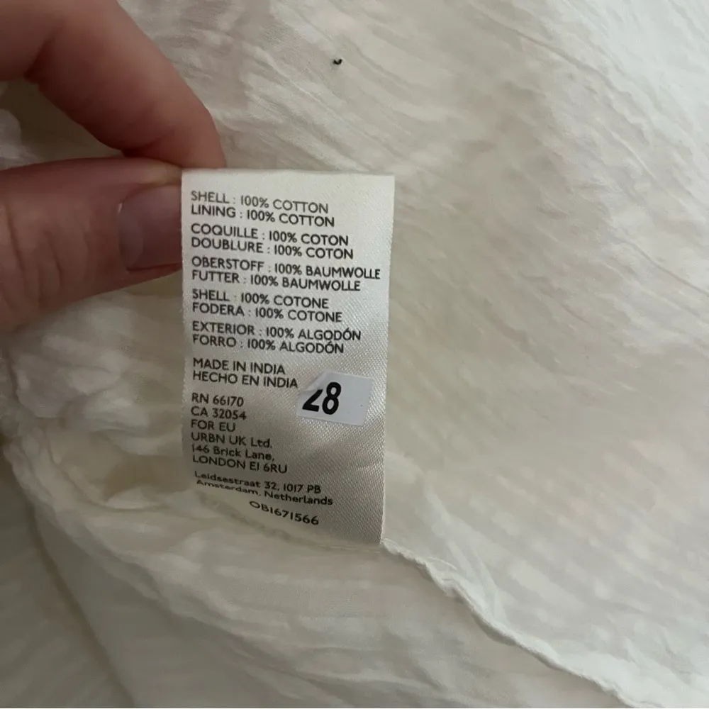 Free People Leave It To Me white Crop Top Blouse Button Boho XL NWOT - Image 7