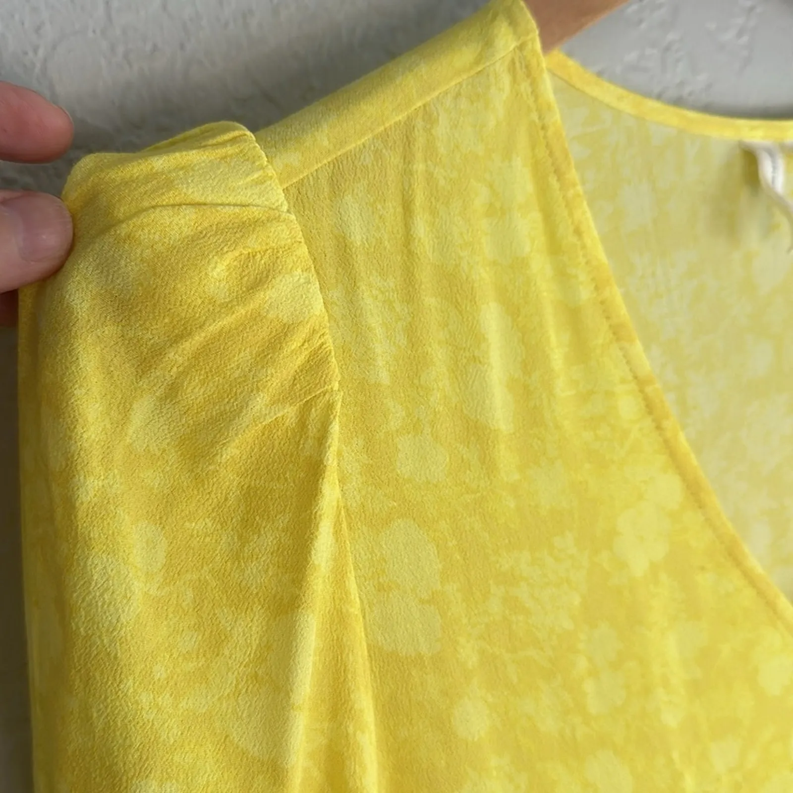 Watercolor Yellow Top Blouse V Neck Short Sleeve Bright Viscose Bright Spring XS - Image 4