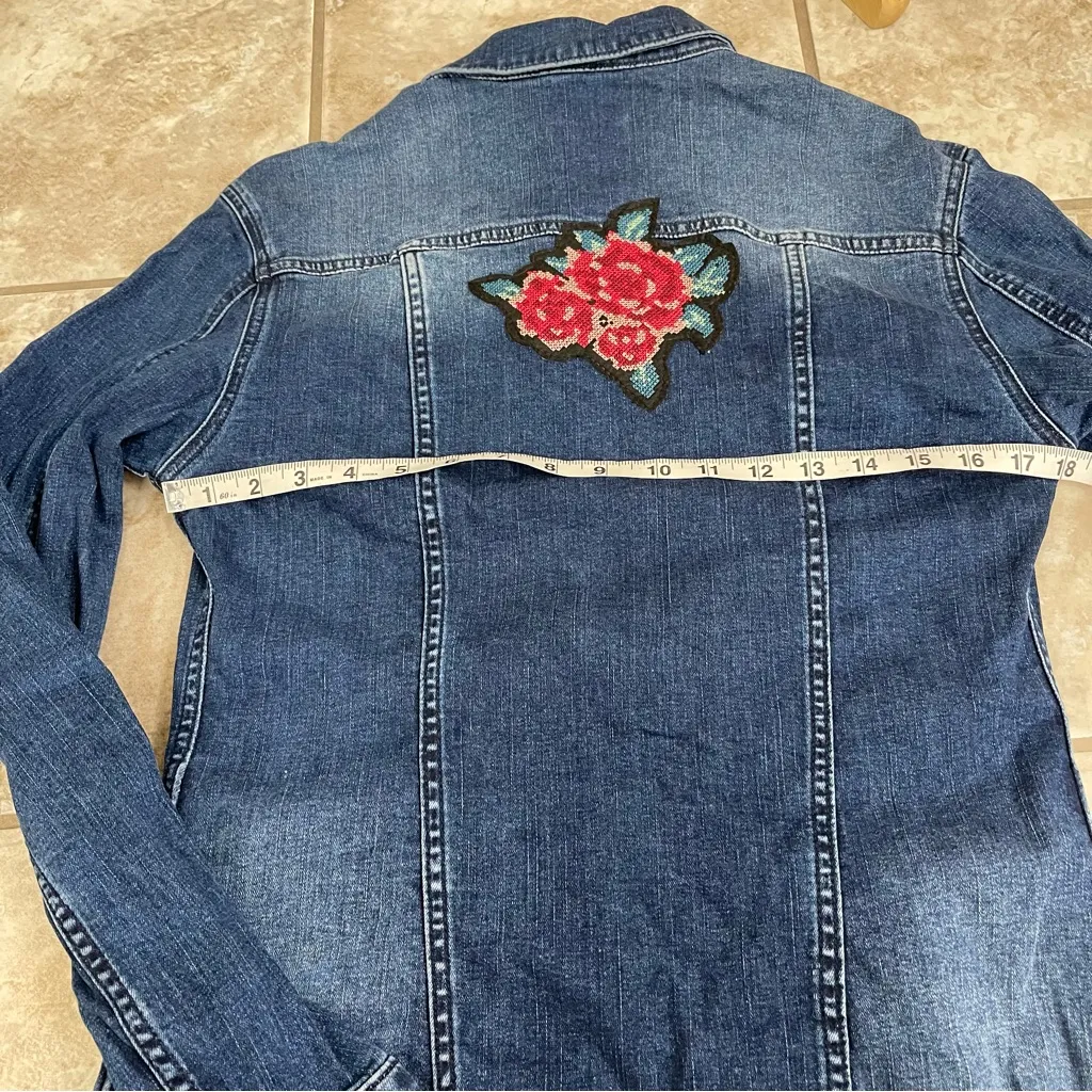 LuLaRoe‎ Women's Size Small Embroidered Floral Cotton Spandex Denim Jean Jacket - Image 5