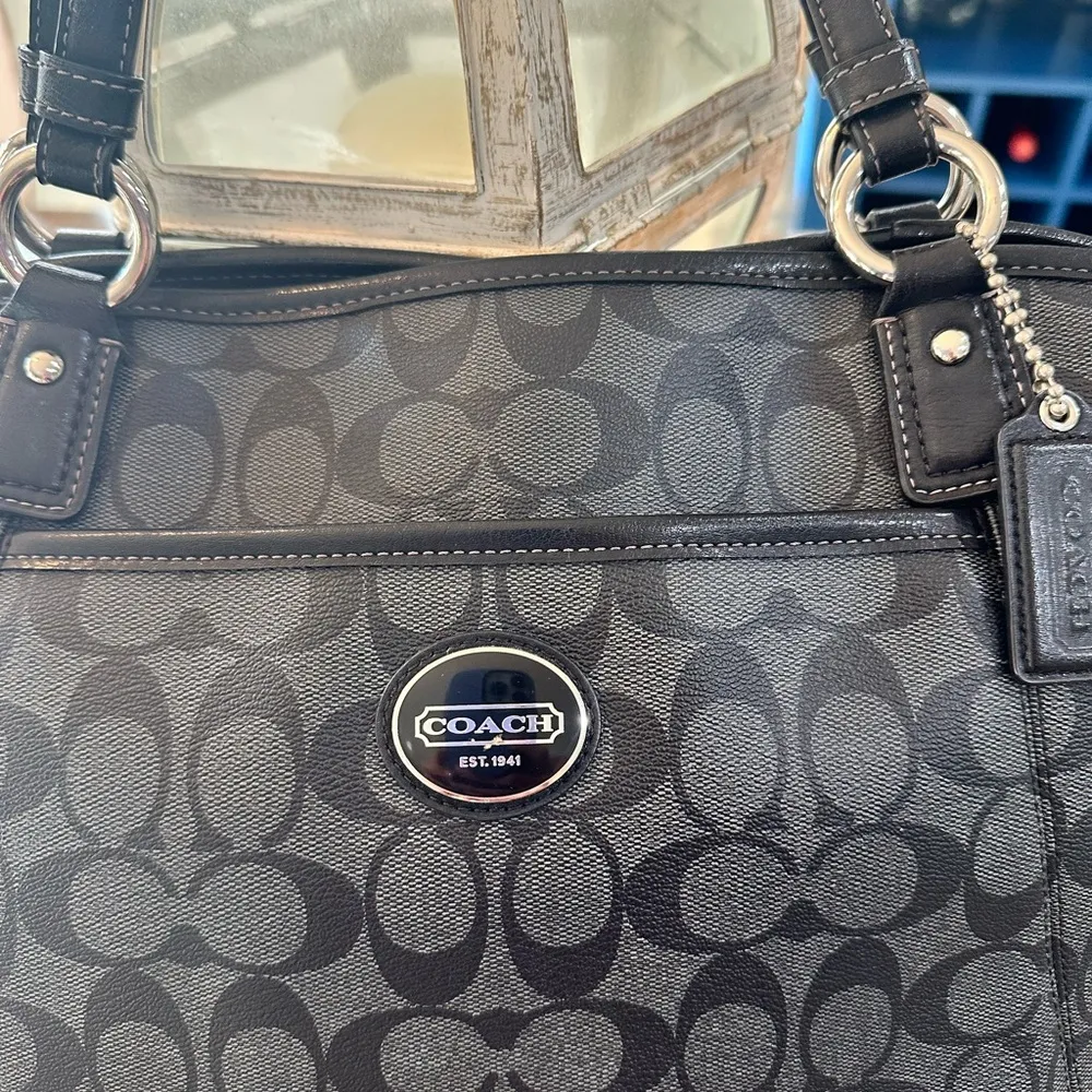 Coach coated canvas large shoulder bag - Image 2