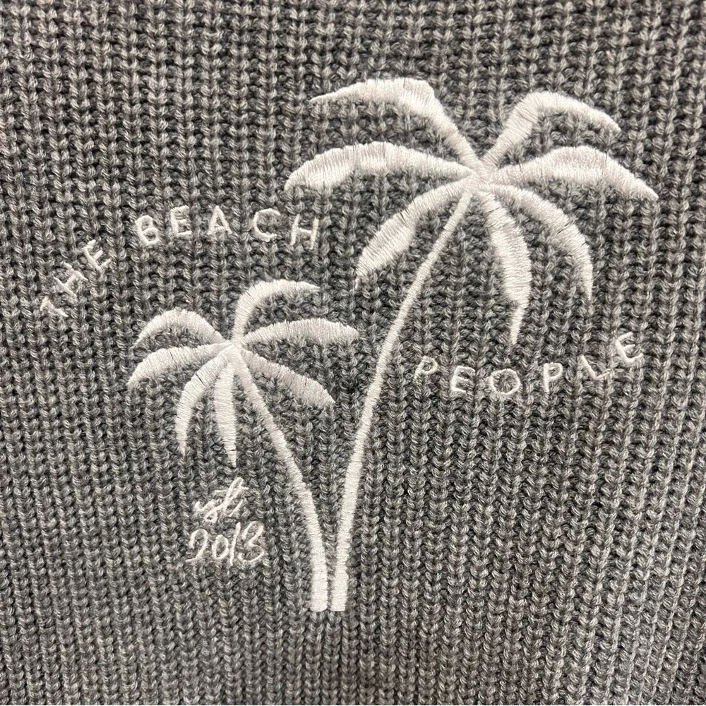 Palm Tree Cardigan Sweater with embroidered logo size XL/2XL - Image 4