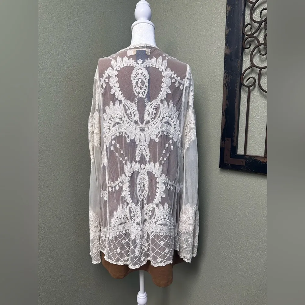 Urban Mangoz long sleeve open front lace embroidered cardigan Size L - Image 6