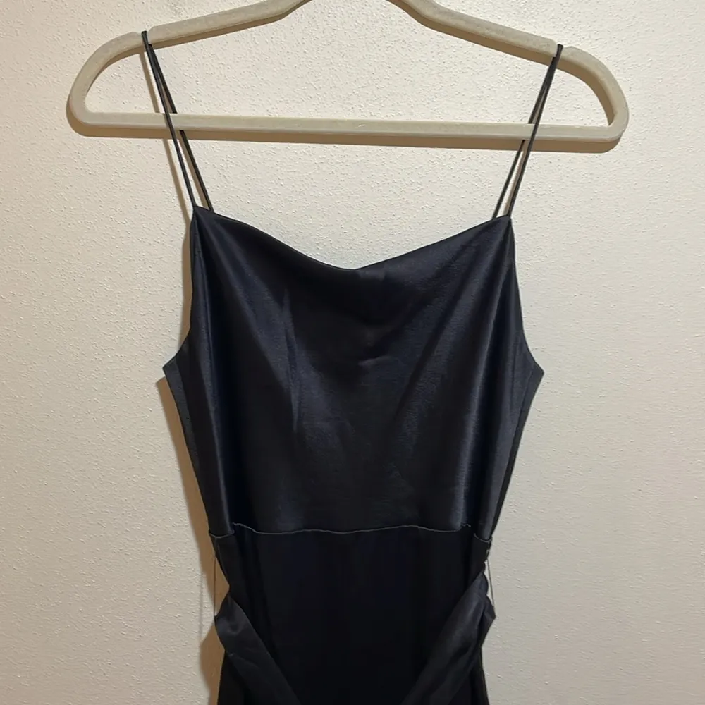 Alice + Olivia Harmon Cropped Belted Wide Leg Gaucho Satin Jumpsuit Black Size 2 - Image 9