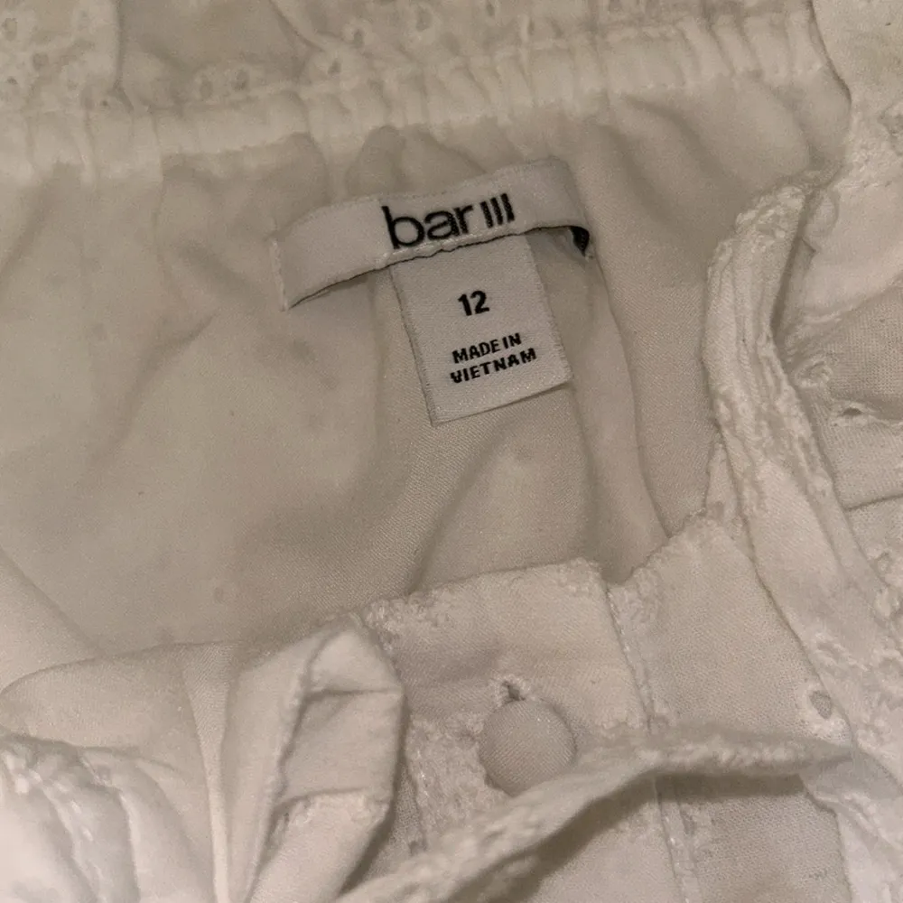 NWT  Size 12 White Eyelet Crop Top - Image 8