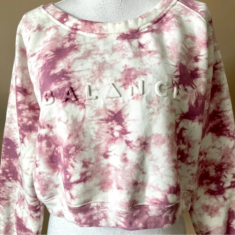 BALANCE | Pink Tie Dye Embossed Cropped Sweatshirt Sz L - Image 3