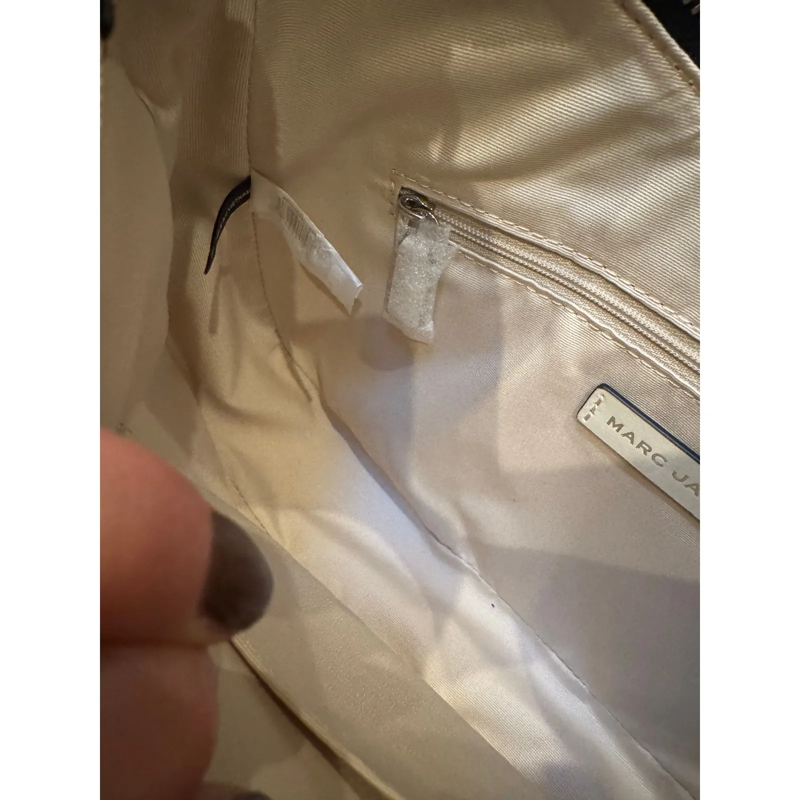 Marc Jacobs Marshmallow Leather Hobo Bag - No Strap - Image 8