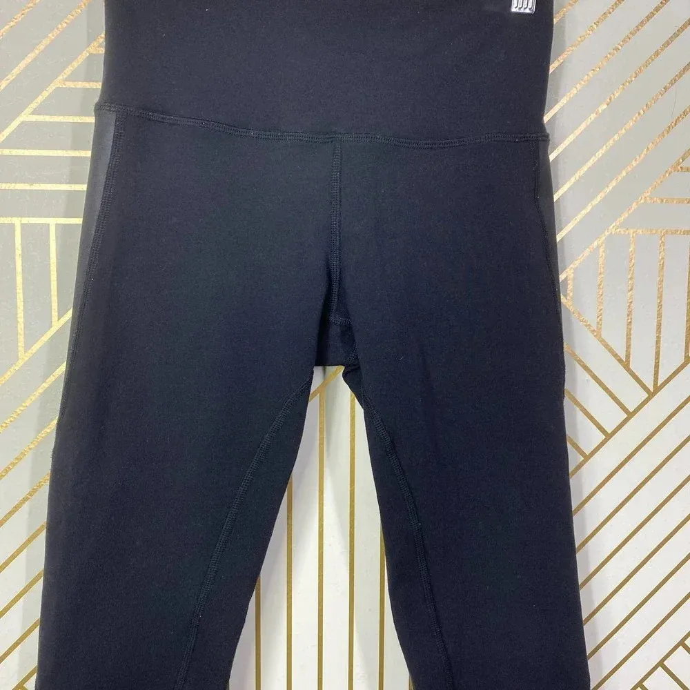 Alo Yoga Capri Leggings Cropped Faux Leather Side Mesh Illusion Black Size Small - Image 3