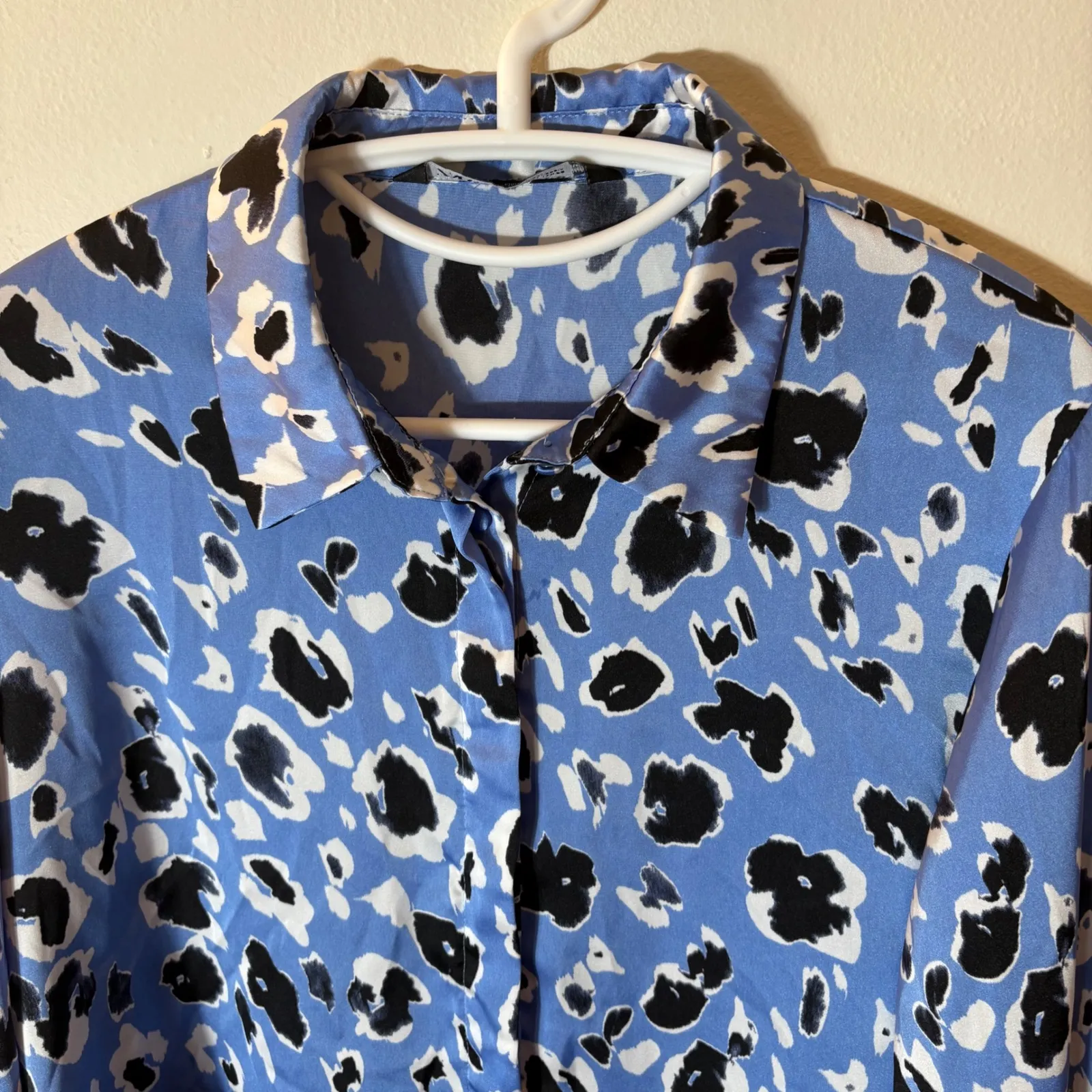 ZARA Leopard Print Button Up Long Sleeve Shirt Size Large - Image 3