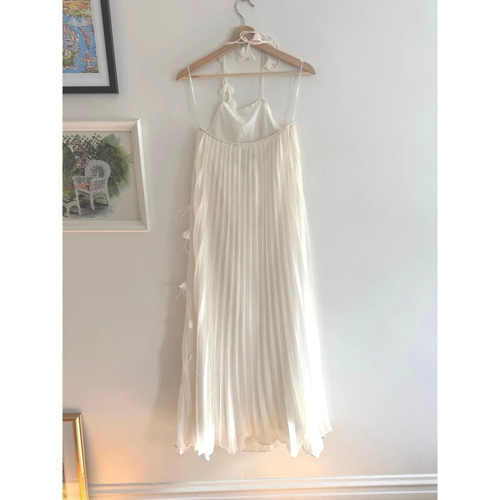 ELLIATT Emelia Ivory Floral Appliqué Pleated Georgette Halter Maxi Dress Size XS - Image 9