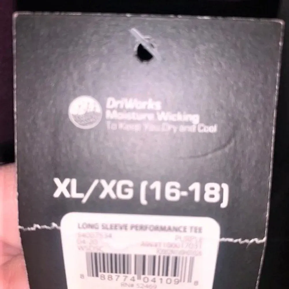 Set 2 maroon/lt blue‎ tops - XL - Image 10