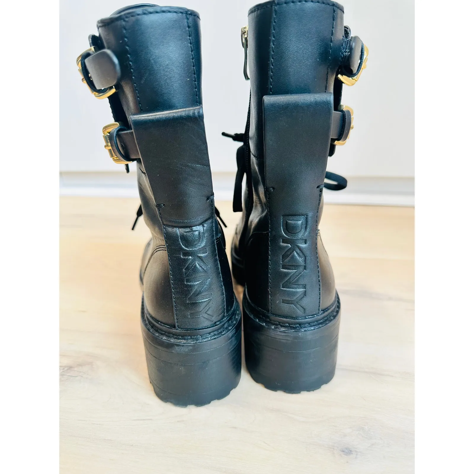 DKNY Bart Lace-Up Buckled Lug Sole Boots Women's Sz 7.5 Combat Grunge Black - Image 7