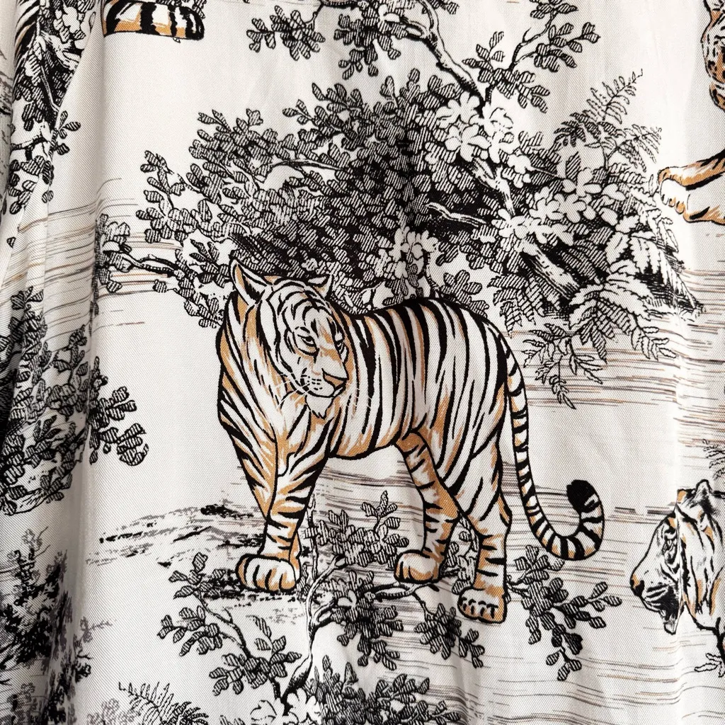 Antigel Lise Charmel Tiger Jungle Print Lightweight Bomber Jacket Black Gold M/L Size undefined - Image 5