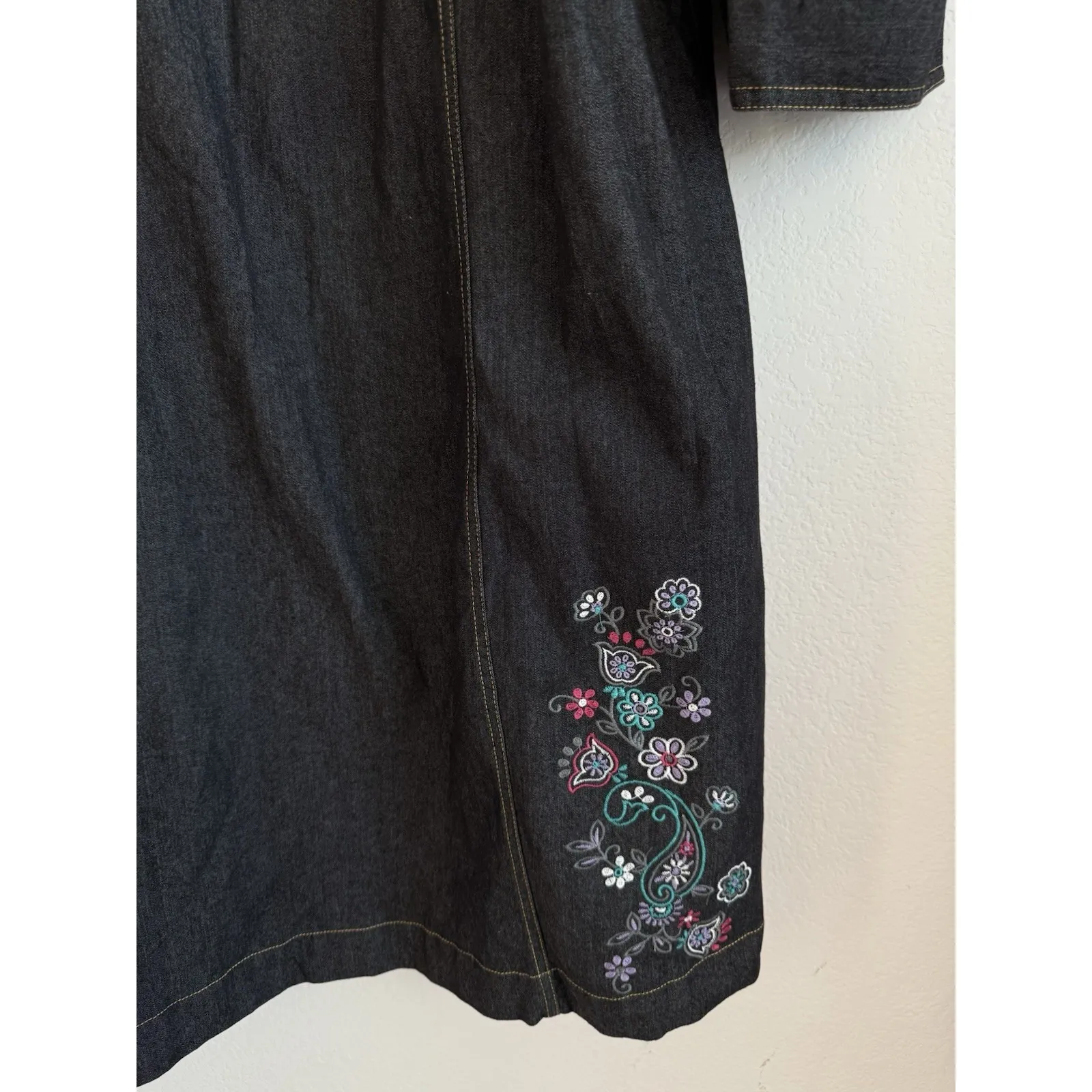 Woman Within Womens Denim Embroidered Flowers Shirtdress Henley Buttons Size 28W - Image 6