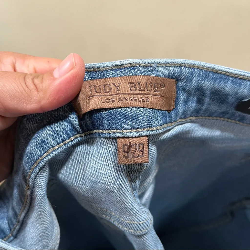 EUC Judy Blue Retro Wide Fit size 9/29 high waisted denim jeans - Image 7