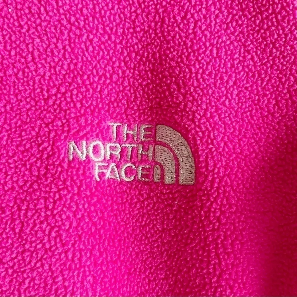 The North Face • Full Zip Fleece Jacket in Hot Pink and Light Grey,‎ Size XS - Image 6