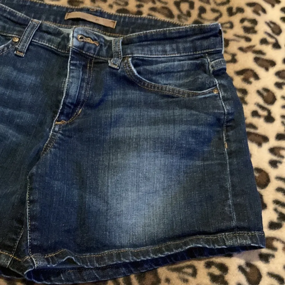 GUC JOE’S Jeans Shorts Women’s Size 27 Joe’s Jeans “EDLYN” Jeans Shorts - Image 4