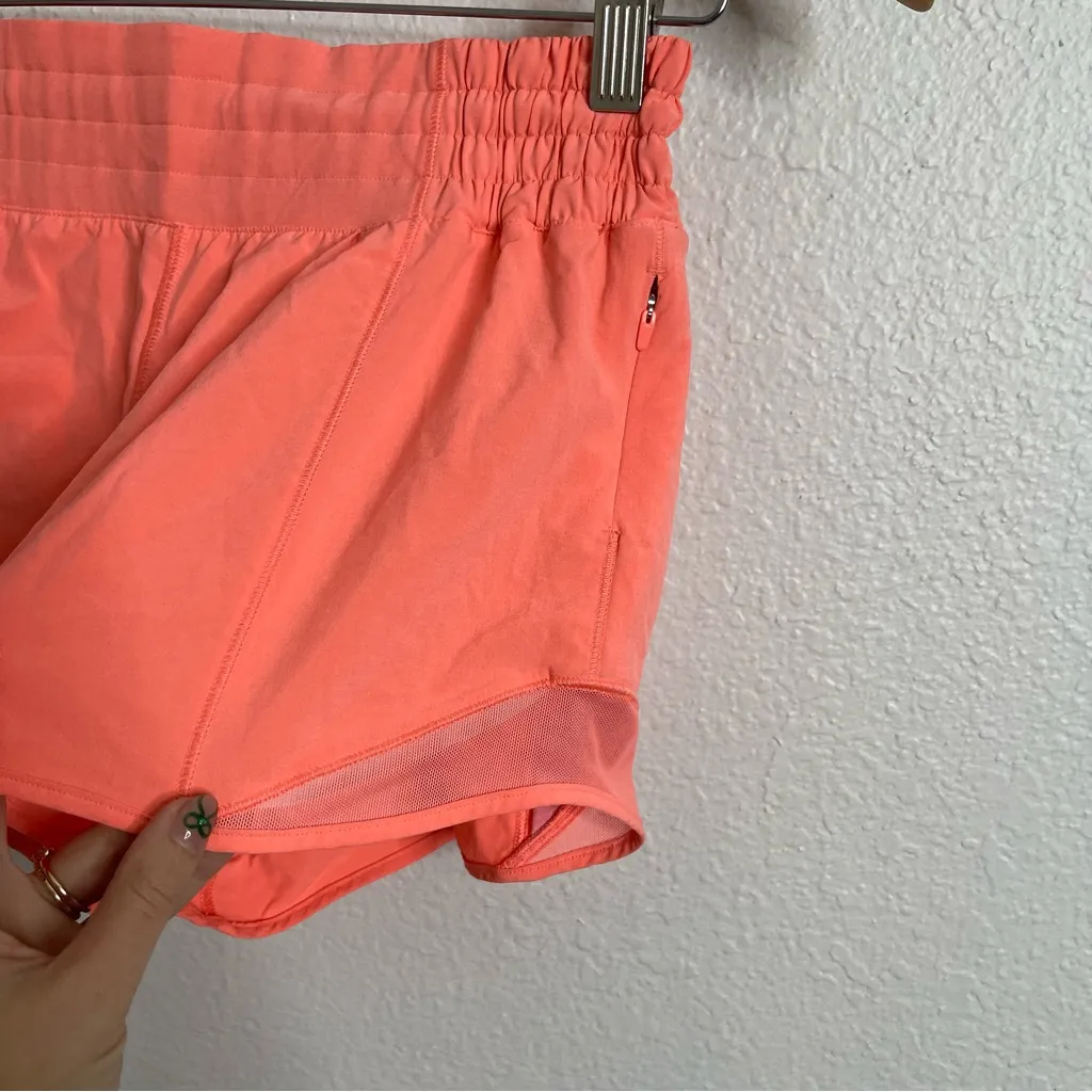 Lululemon Hotty Hot Coral Hot Pink Shorts 2.5" Inseam Size 6 - Image 2