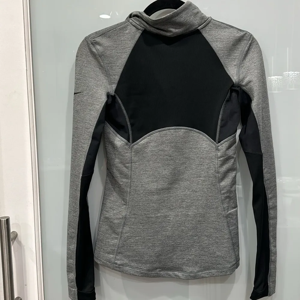 Nike Pro Hyperwarm 1/4 Zip Pullover Athletic Jacket Women's XS Gray Sweater - Image 5