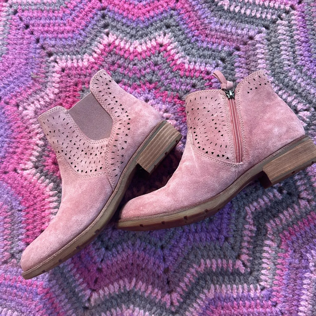 Sofft Size 9M Desert Rose Barina Boots Pink - Image 2