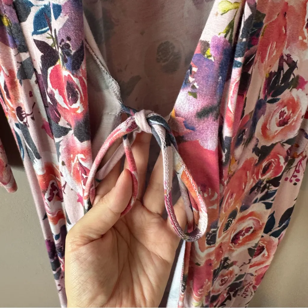 Posh Peanut Women’s Bamboo Floral Dusty Rose Pattern Robe Size Medium Pink - Image 4