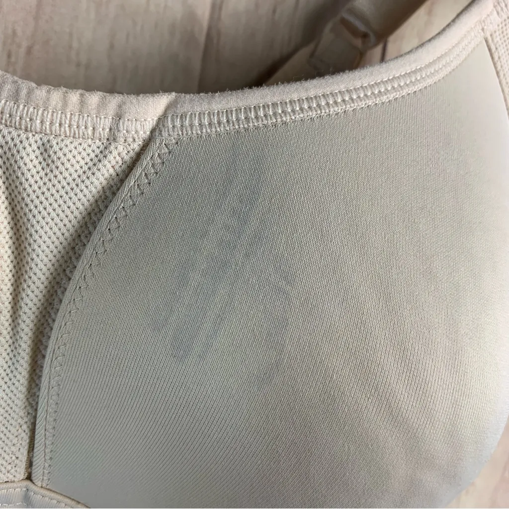 Wacoal Cream Full Coverage Bra - Image 3
