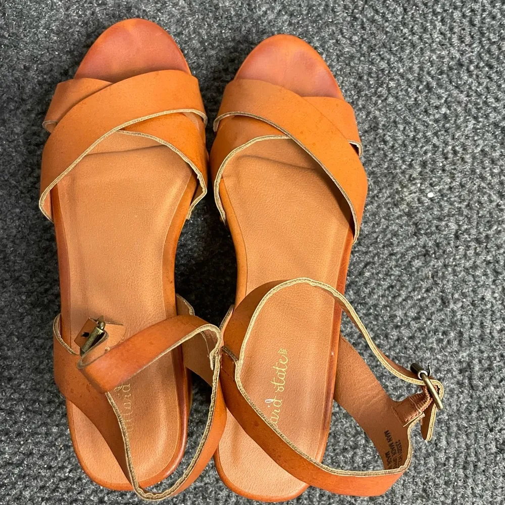 STUNNING Y2K Alter’d State Deirdre Sandal 9 Brown Chunky Strappy Clog Heeled - Image 2